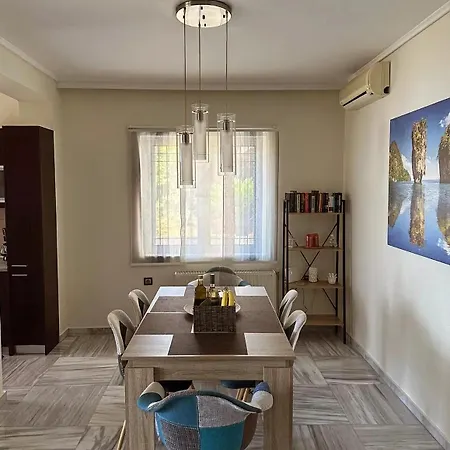 On Papanastasiou Street Apartman