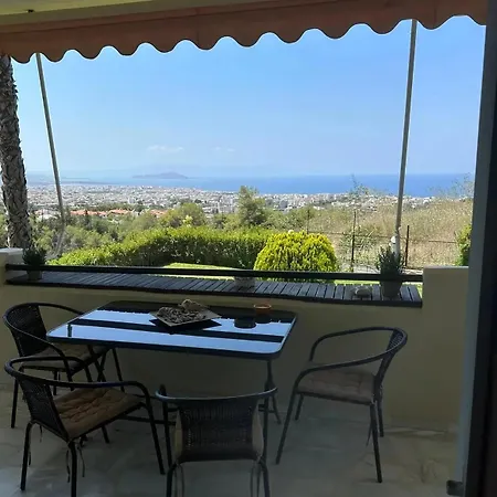 On Papanastasiou Street Apartman *